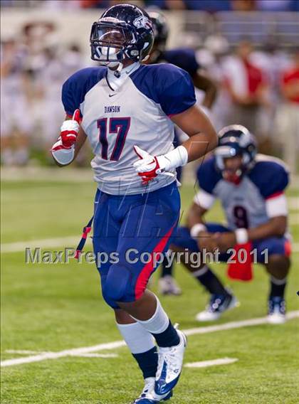 Thumbnail 1 in Lake Travis vs. Dawson (4A Div 1 Semifinal) photogallery.