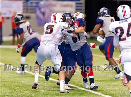 Thumbnail 2 in Lake Travis vs. Dawson (4A Div 1 Semifinal) photogallery.