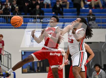 Thumbnail 1 in Maumelle vs. Vilonia  (AAA 5A State Playoff 1st round) photogallery.