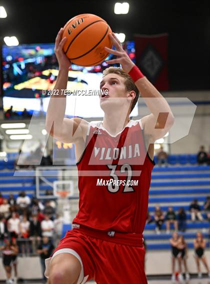Thumbnail 3 in Maumelle vs. Vilonia  (AAA 5A State Playoff 1st round) photogallery.