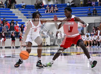 Thumbnail 2 in Maumelle vs. Vilonia  (AAA 5A State Playoff 1st round) photogallery.