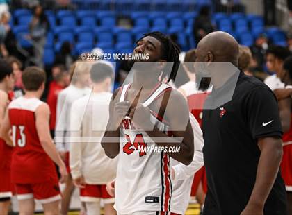 Thumbnail 2 in Maumelle vs. Vilonia  (AAA 5A State Playoff 1st round) photogallery.