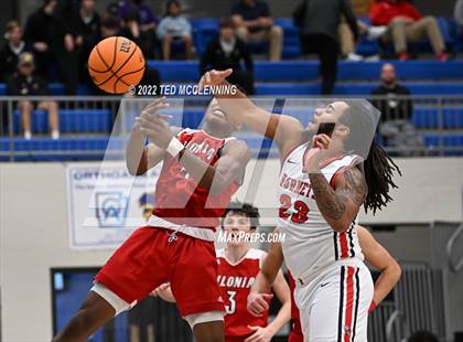 Thumbnail 3 in Maumelle vs. Vilonia  (AAA 5A State Playoff 1st round) photogallery.