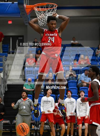 Thumbnail 2 in Maumelle vs. Vilonia  (AAA 5A State Playoff 1st round) photogallery.