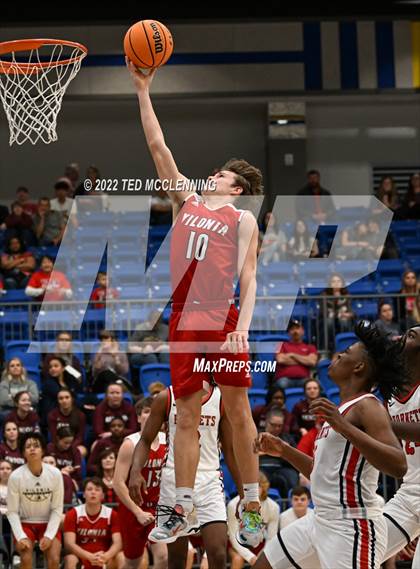 Thumbnail 3 in Maumelle vs. Vilonia  (AAA 5A State Playoff 1st round) photogallery.