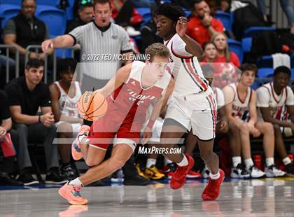 Thumbnail 3 in Maumelle vs. Vilonia  (AAA 5A State Playoff 1st round) photogallery.