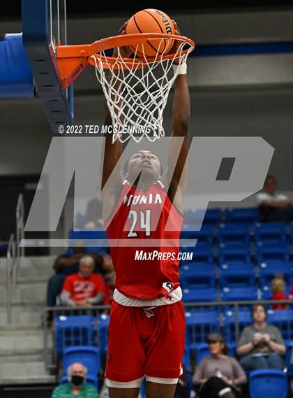 Thumbnail 2 in Maumelle vs. Vilonia  (AAA 5A State Playoff 1st round) photogallery.