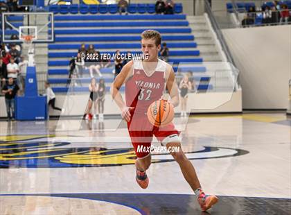 Thumbnail 1 in Maumelle vs. Vilonia  (AAA 5A State Playoff 1st round) photogallery.