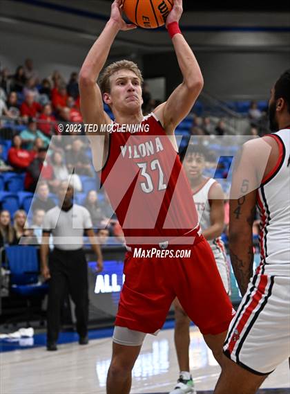 Thumbnail 2 in Maumelle vs. Vilonia  (AAA 5A State Playoff 1st round) photogallery.