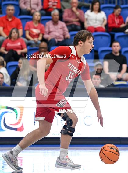 Thumbnail 1 in Maumelle vs. Vilonia  (AAA 5A State Playoff 1st round) photogallery.
