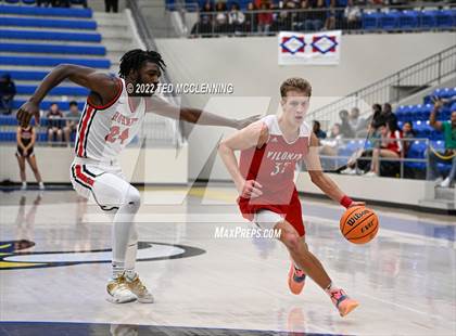 Thumbnail 3 in Maumelle vs. Vilonia  (AAA 5A State Playoff 1st round) photogallery.