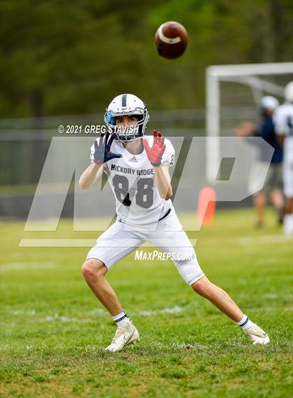 Thumbnail 1 in Hickory Ridge @ Porter Ridge photogallery.