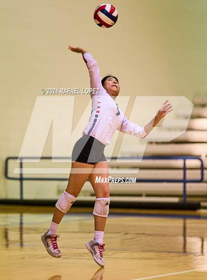 Thumbnail 1 in Galena Park vs. Carnegie Vanguard photogallery.