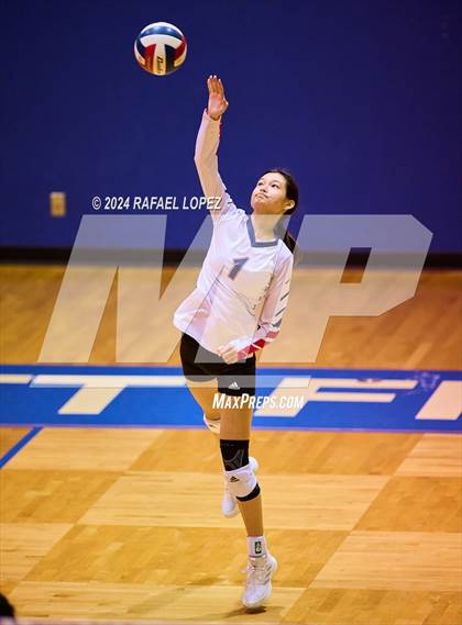 Thumbnail 2 in Galena Park vs. Carnegie Vanguard photogallery.