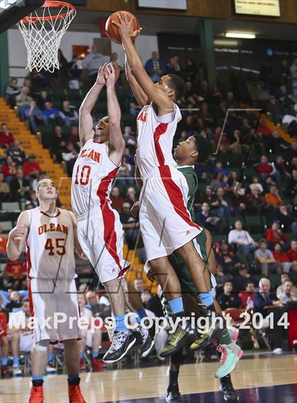 Thumbnail 2 in Woodlands vs. Olean (NYSPHSAA Class B Semifinal) photogallery.