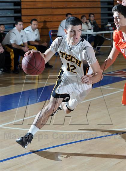 Thumbnail 2 in Polytechnic vs. Bosco Tech (San Gabriel Tournament) photogallery.