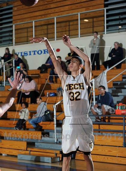 Thumbnail 2 in Polytechnic vs. Bosco Tech (San Gabriel Tournament) photogallery.