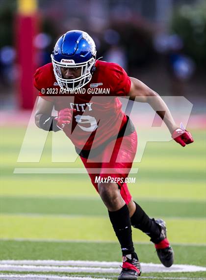 Thumbnail 1 in CIF Central Section All-Star Game photogallery.