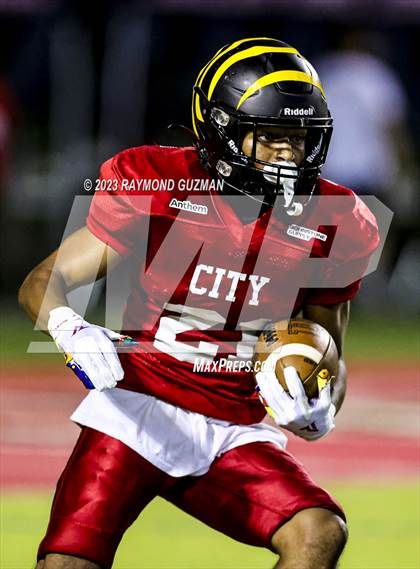 Thumbnail 1 in CIF Central Section All-Star Game photogallery.