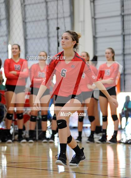 Thumbnail 3 in Mater Dei vs. Tesoro (Queen's Court Tournament) photogallery.