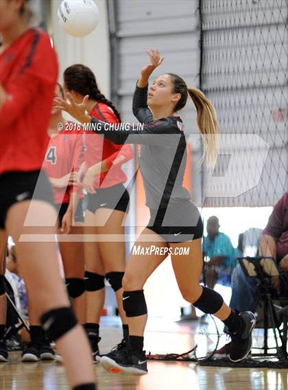 Thumbnail 2 in Mater Dei vs. Tesoro (Queen's Court Tournament) photogallery.