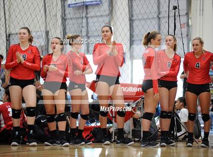 Thumbnail 2 in Mater Dei vs. Tesoro (Queen's Court Tournament) photogallery.