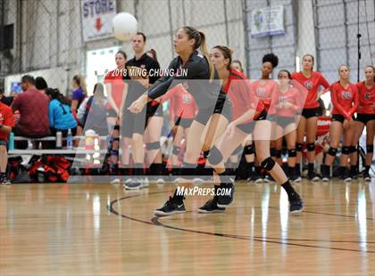 Thumbnail 2 in Mater Dei vs. Tesoro (Queen's Court Tournament) photogallery.