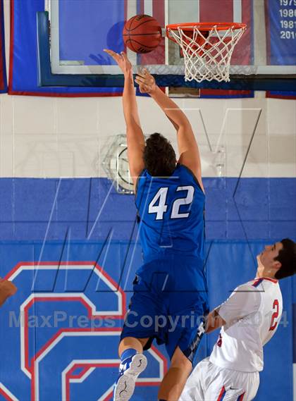 Thumbnail 2 in Legend @ Cherry Creek (Holiday Classic) photogallery.