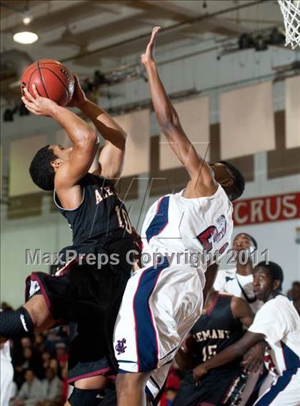 Thumbnail 1 in Modesto Christian vs. Alemany photogallery.