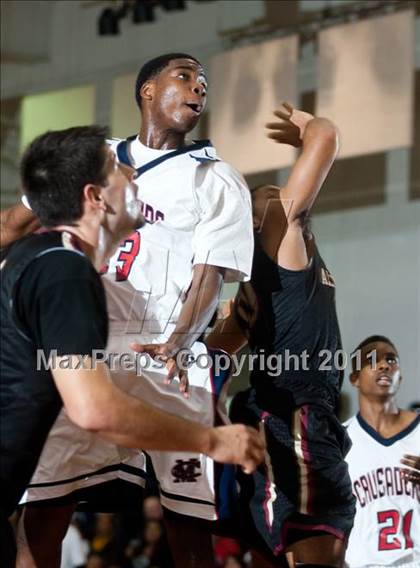 Thumbnail 1 in Modesto Christian vs. Alemany photogallery.