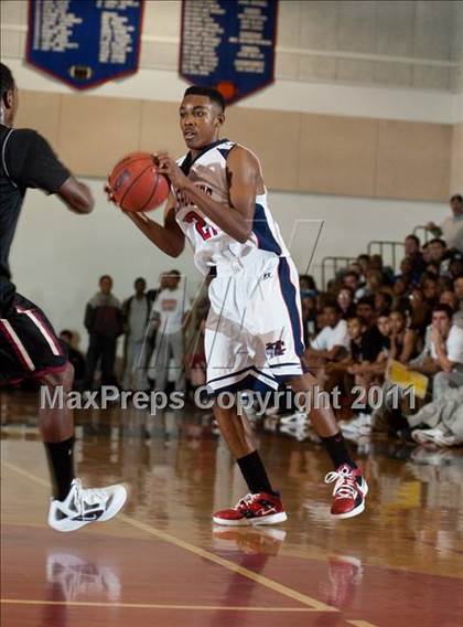 Thumbnail 2 in Modesto Christian vs. Alemany photogallery.