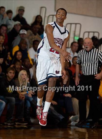 Thumbnail 2 in Modesto Christian vs. Alemany photogallery.