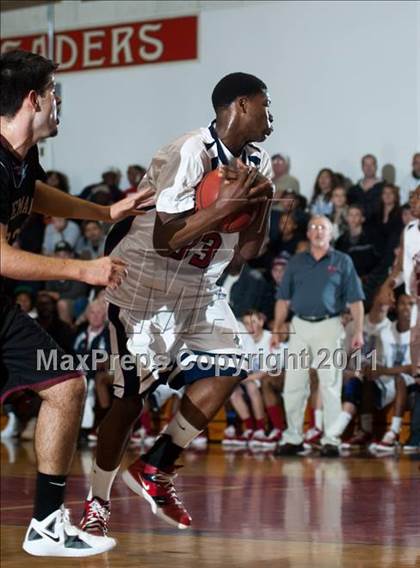 Thumbnail 1 in Modesto Christian vs. Alemany photogallery.