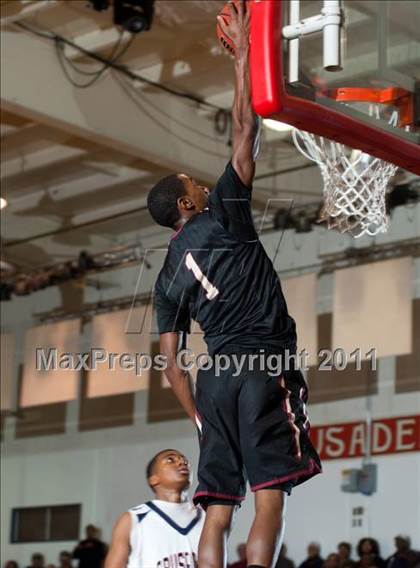 Thumbnail 2 in Modesto Christian vs. Alemany photogallery.