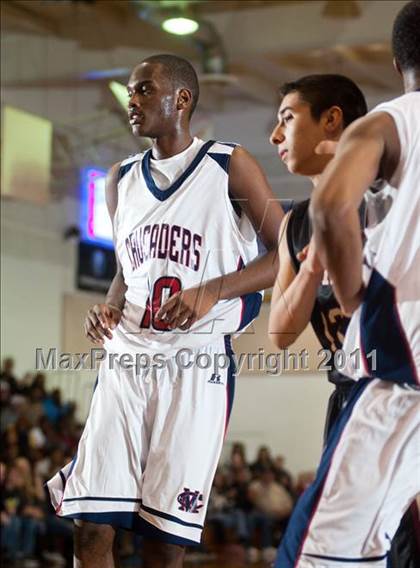 Thumbnail 3 in Modesto Christian vs. Alemany photogallery.