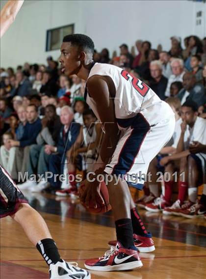 Thumbnail 1 in Modesto Christian vs. Alemany photogallery.