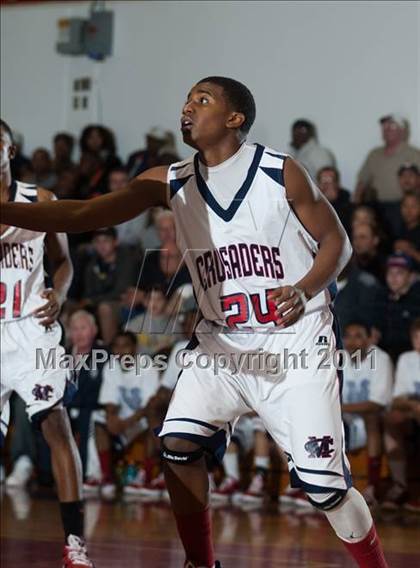 Thumbnail 2 in Modesto Christian vs. Alemany photogallery.