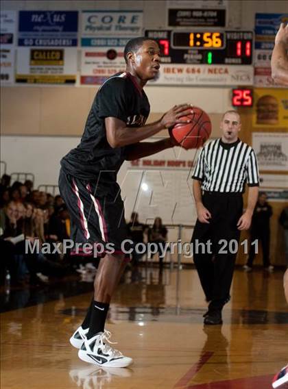 Thumbnail 2 in Modesto Christian vs. Alemany photogallery.