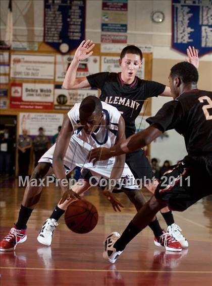 Thumbnail 2 in Modesto Christian vs. Alemany photogallery.