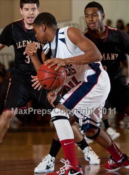 Thumbnail 1 in Modesto Christian vs. Alemany photogallery.