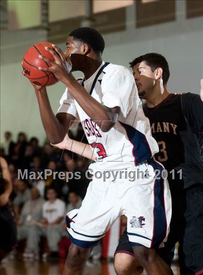 Thumbnail 2 in Modesto Christian vs. Alemany photogallery.