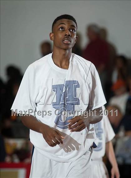 Thumbnail 1 in Modesto Christian vs. Alemany photogallery.