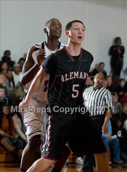Thumbnail 3 in Modesto Christian vs. Alemany photogallery.
