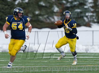 Thumbnail 3 in Lower Dauphin vs. Central Catholic (PIAA Class AAAA Semifinal) photogallery.