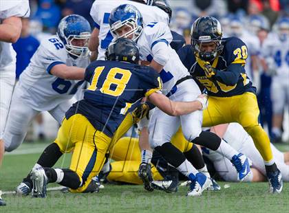 Thumbnail 2 in Lower Dauphin vs. Central Catholic (PIAA Class AAAA Semifinal) photogallery.