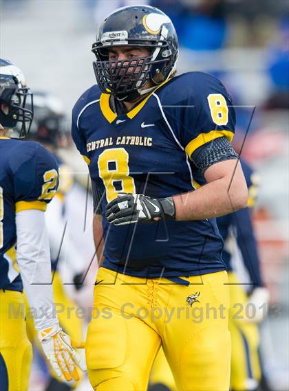 Thumbnail 2 in Lower Dauphin vs. Central Catholic (PIAA Class AAAA Semifinal) photogallery.