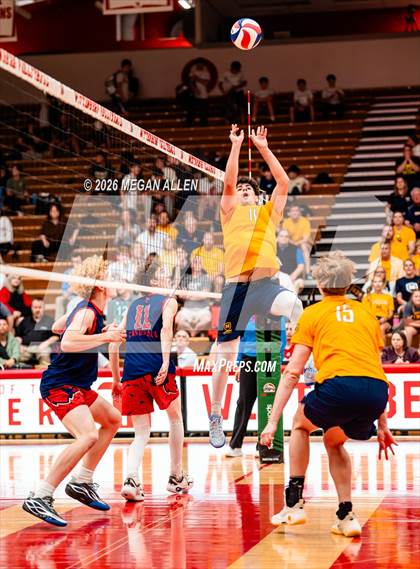 Thumbnail 2 in Thomas Worthington vs. Archbishop Moeller (OHSAA DI State Semifinals) photogallery.