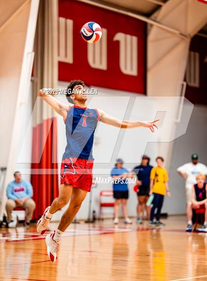 Thumbnail 3 in Thomas Worthington vs. Archbishop Moeller (OHSAA DI State Semifinals) photogallery.