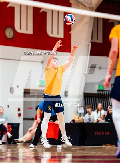 Thumbnail 1 in Thomas Worthington vs. Archbishop Moeller (OHSAA DI State Semifinals) photogallery.