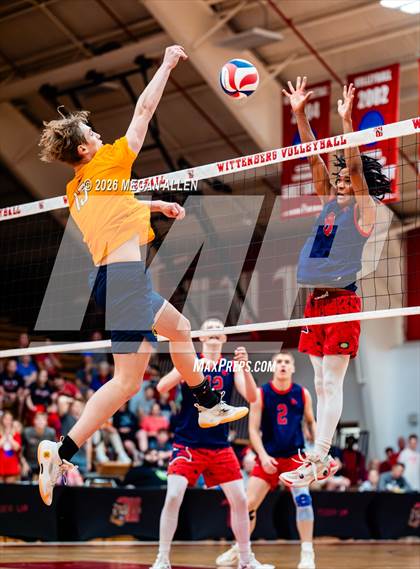 Thumbnail 3 in Thomas Worthington vs. Archbishop Moeller (OHSAA DI State Semifinals) photogallery.